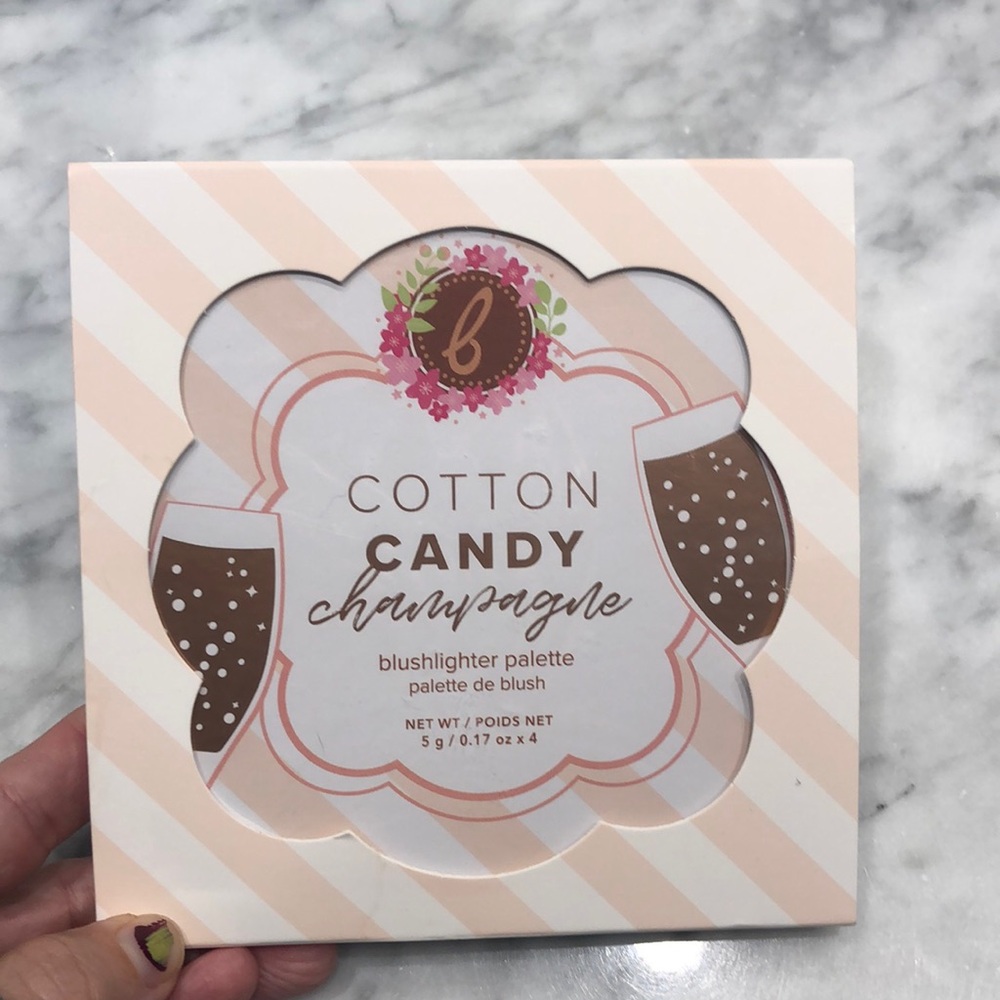 Cotton Candy Champagne blush lighter palette